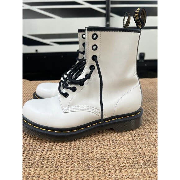 Dr. Doc Martens Air Wave 1460 Smooth Leather Boots - Picture 9 of 16